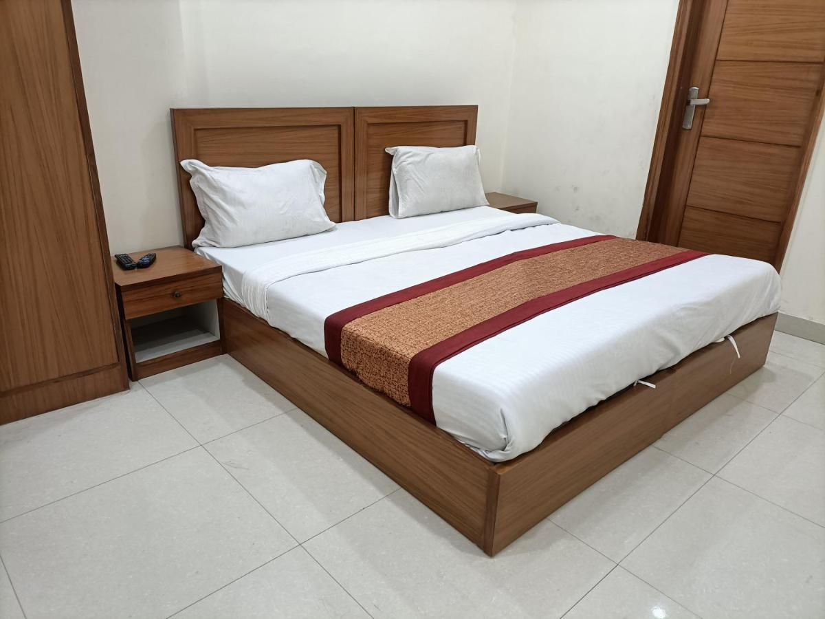 Hotel Star Light Új-Delhi Kültér fotó